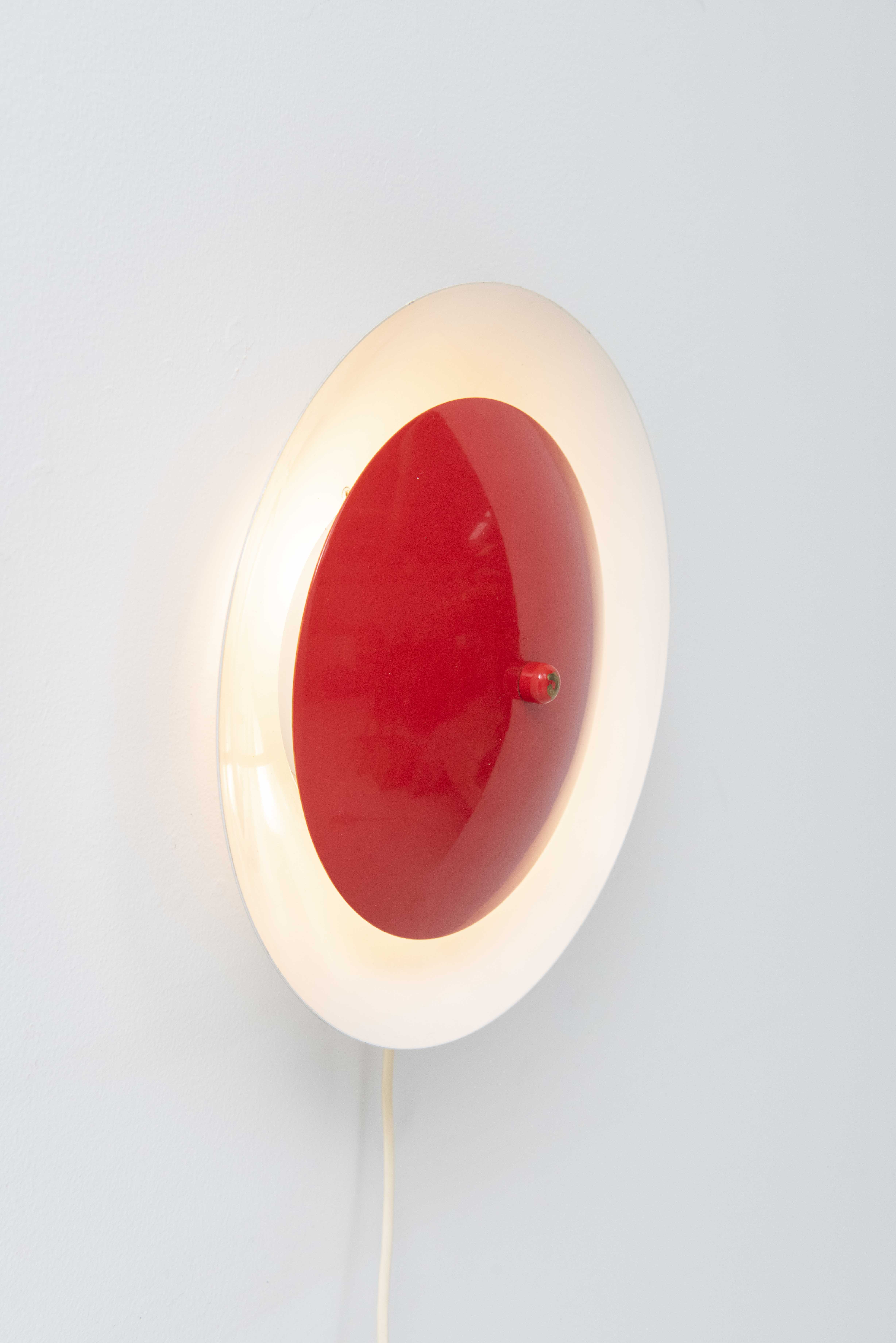 2637-round-red-wall-lamp