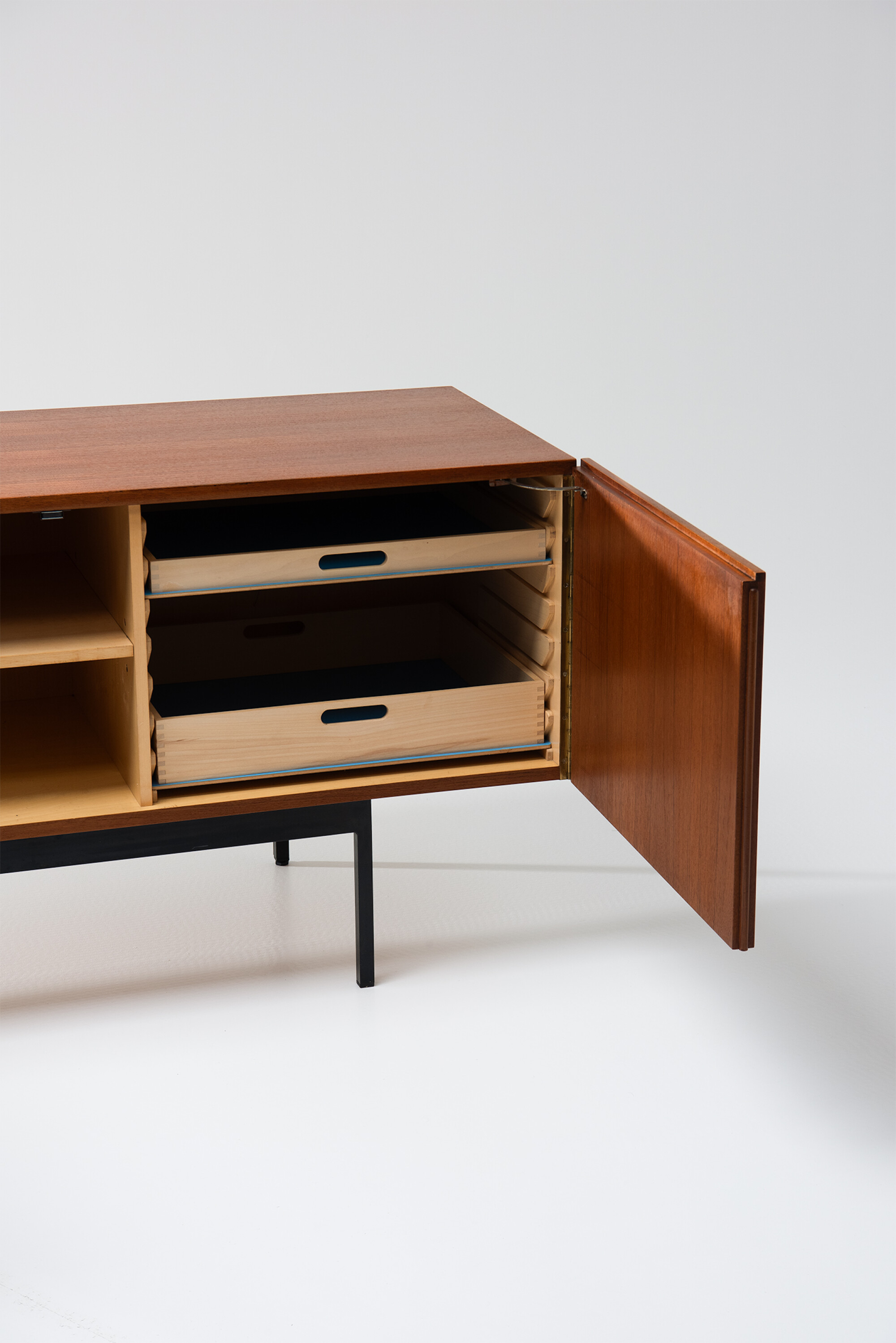 MINIMALIST SIDEBOARD - B40 Dieter Waeckerlin Behr