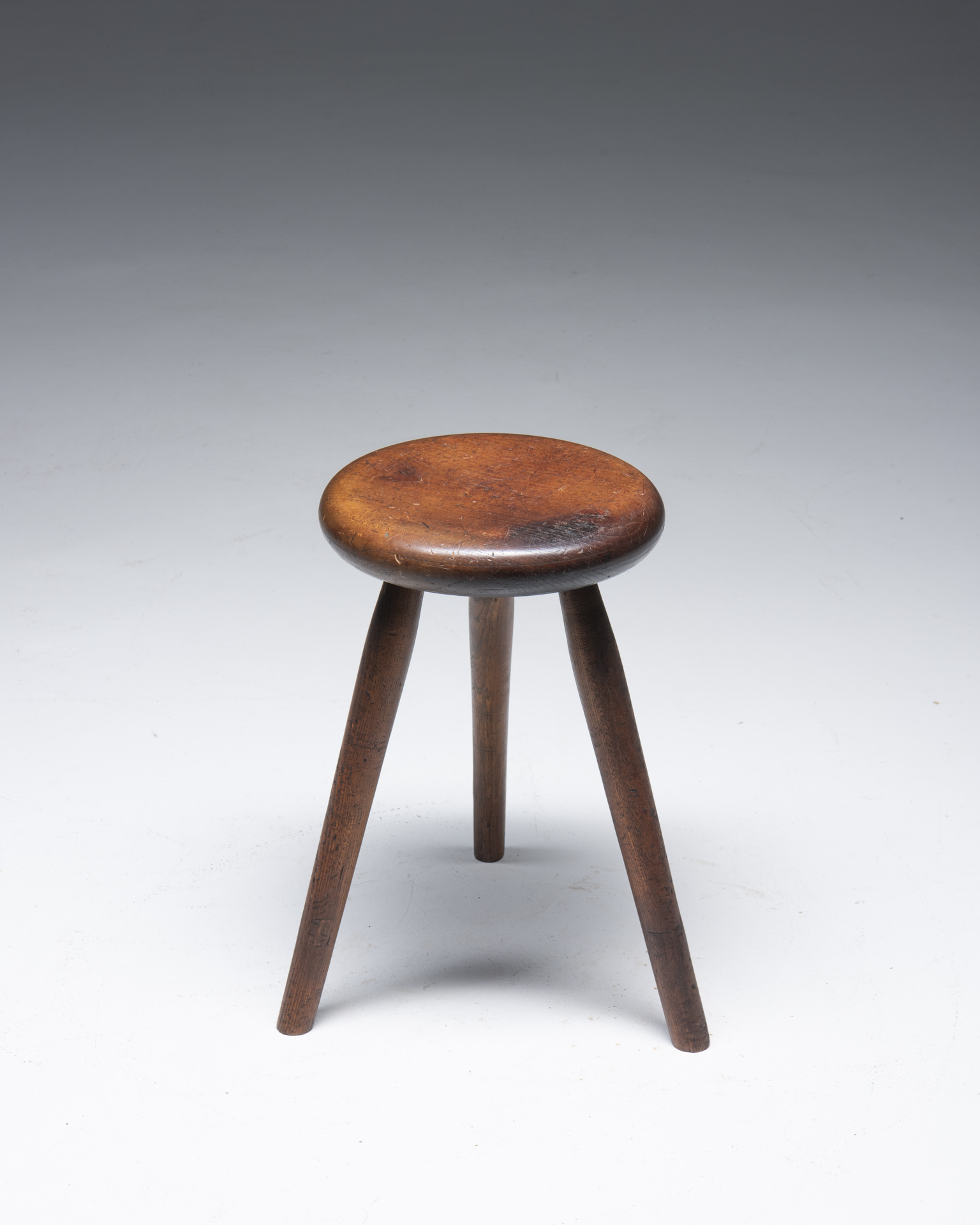 cs0223-legged-stool-dark-wood-2-2