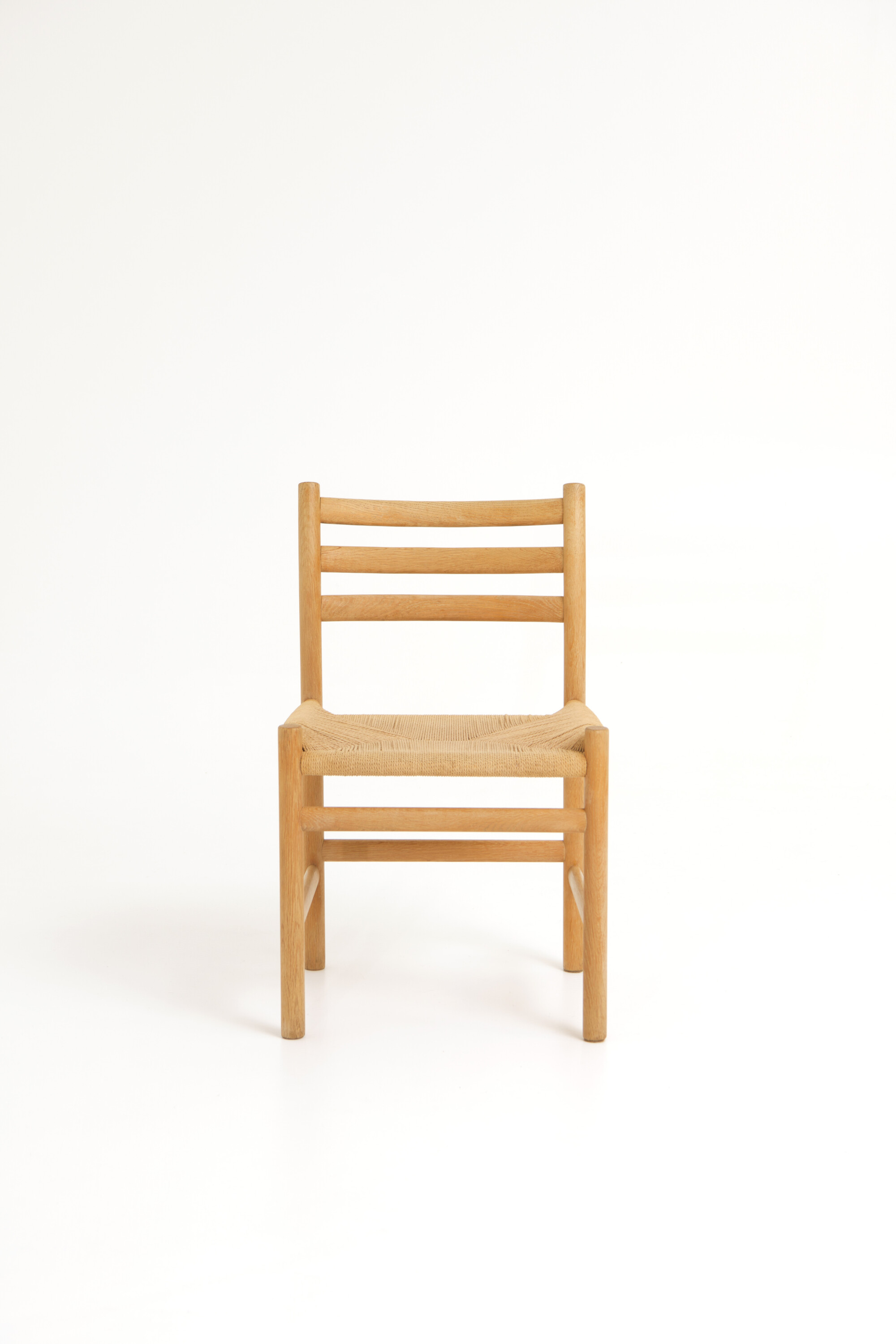 dining-chairs-model-350-poul-volther-13