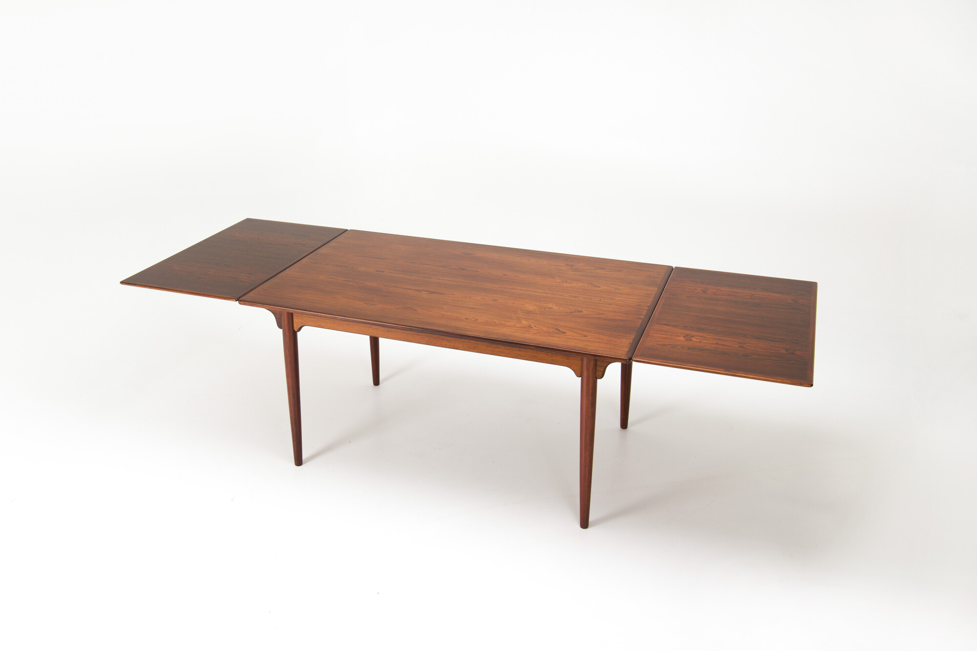gunni-omann-model-54-dining-table07
