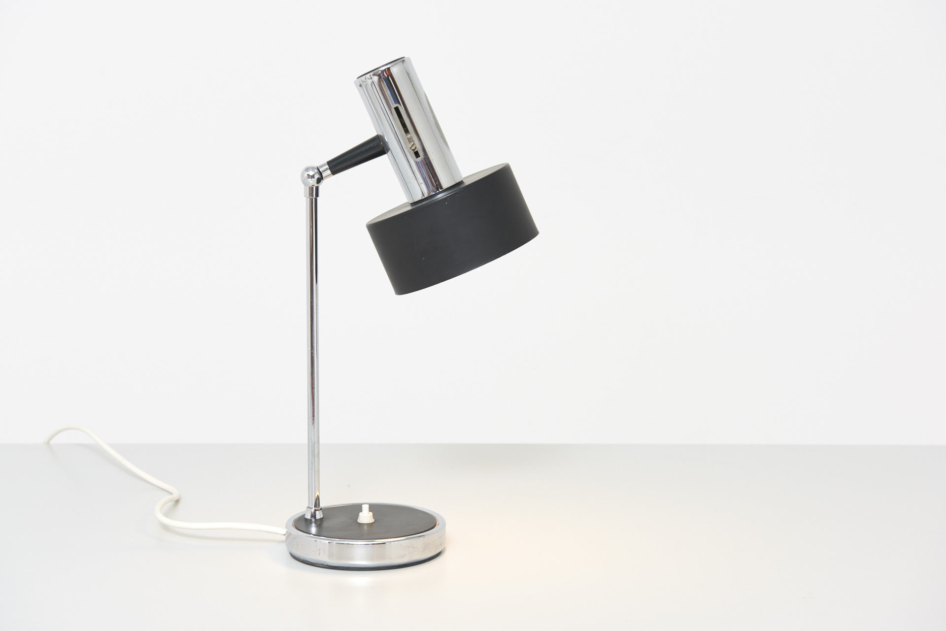 modestfurniture-vintage-1395-desk-lamp-cilinder01