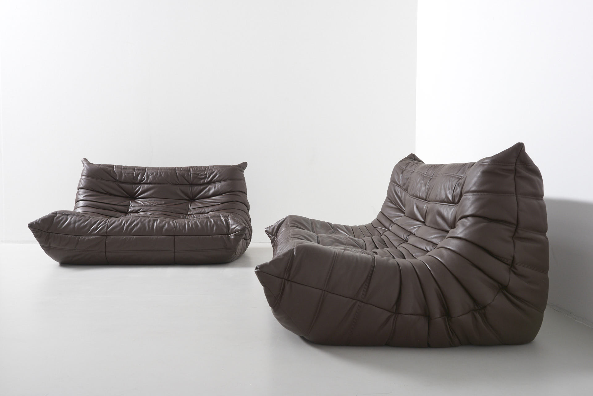 modest furniture vintage 1846 togo ligne roset brown leather 01