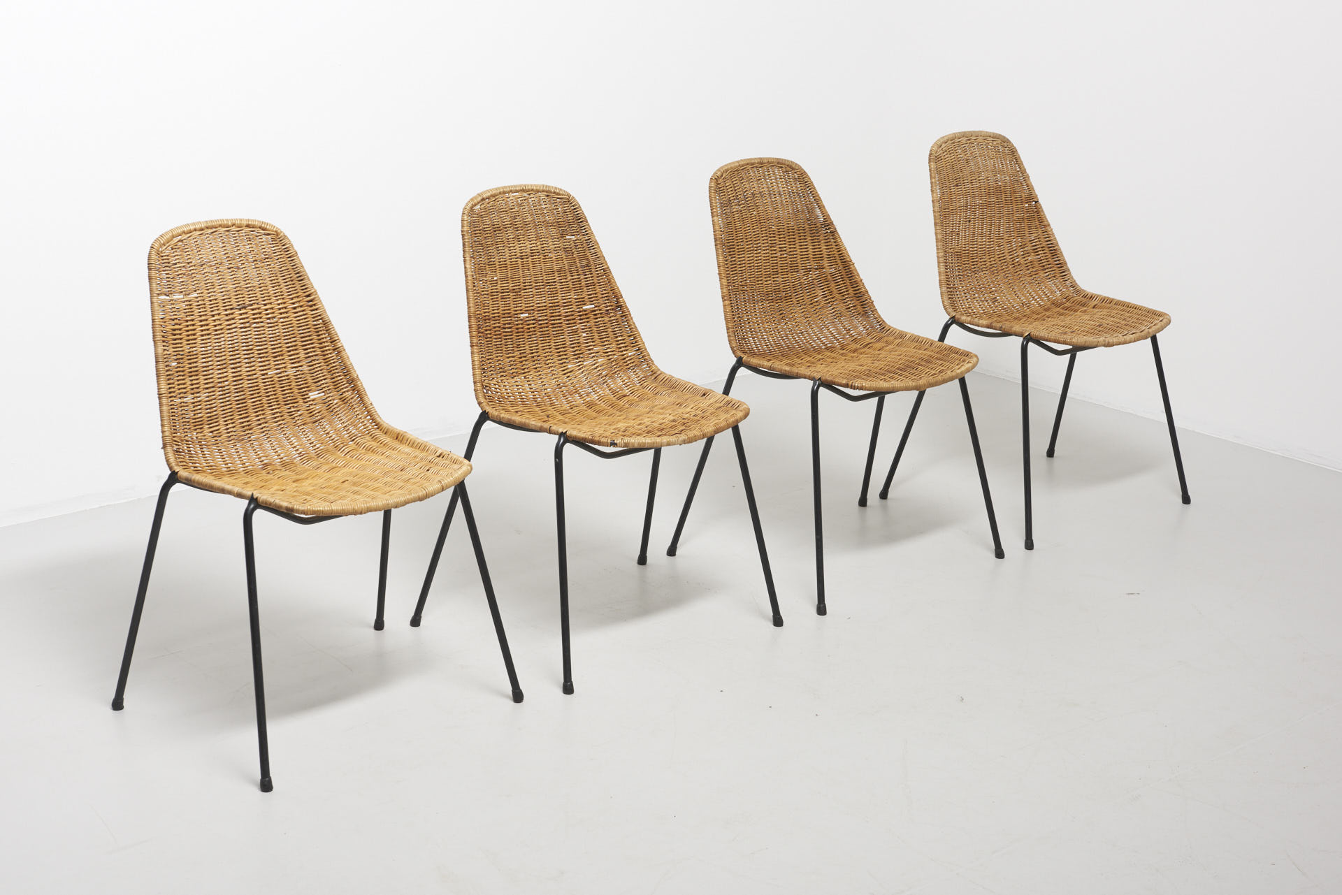 modestfurniture-vintage-2190-rattan-chairs-gian-franco-legler01