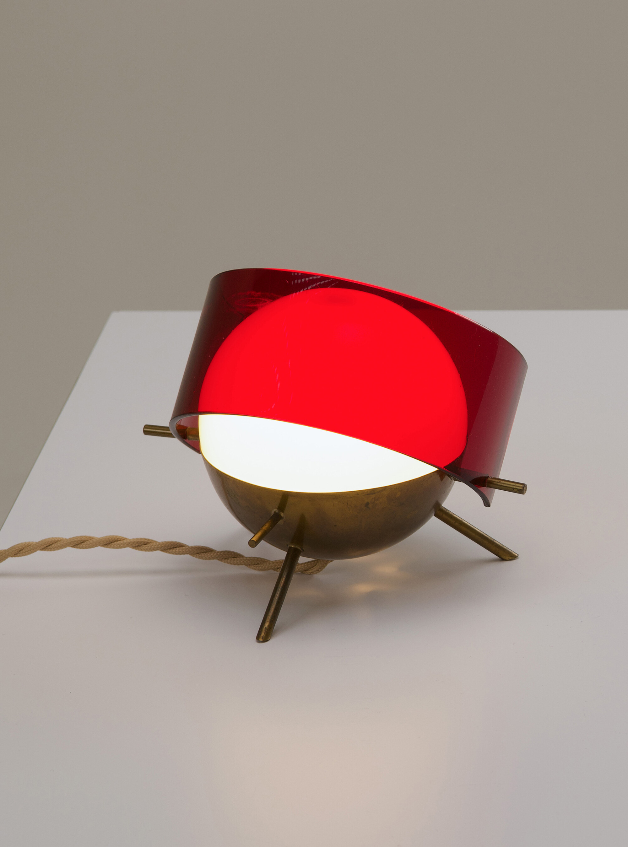 tripod-table-lamp-stilax-milano-dat-is-de-naam-01c
