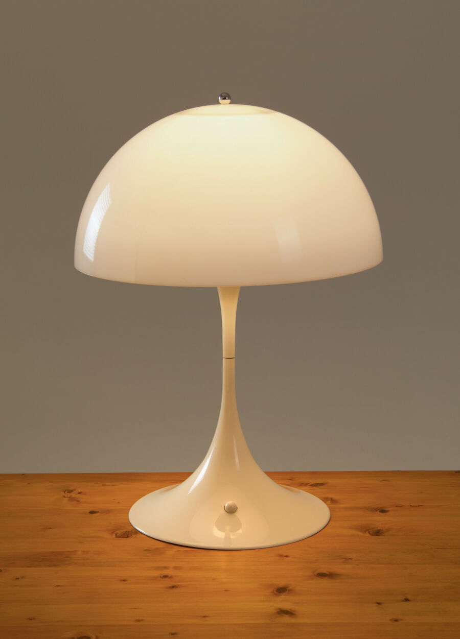 02-panthella-table-lamp-verner-panton-louis-poulsen-denmark