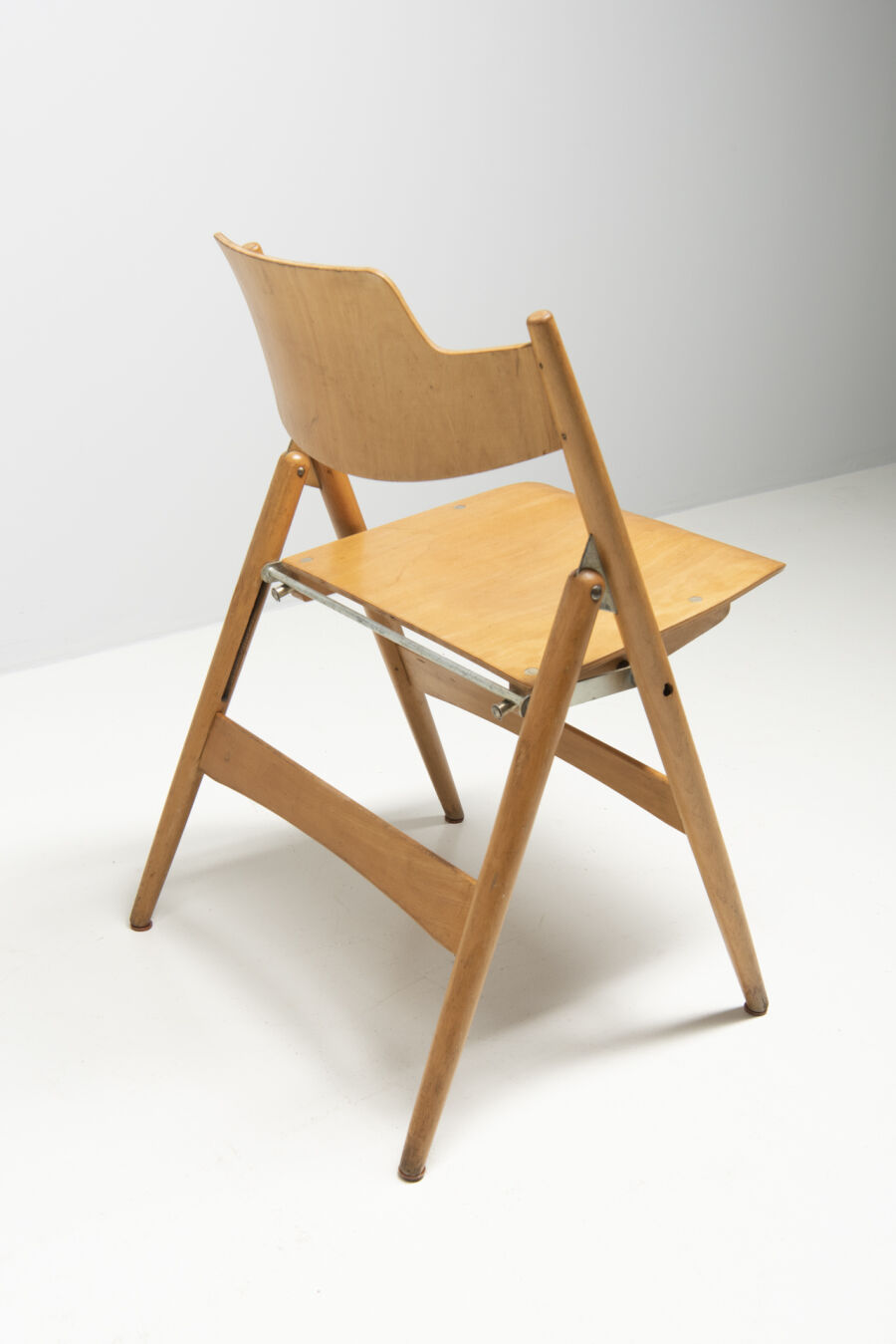 2950egon-eiermann6-folding-chairs-7