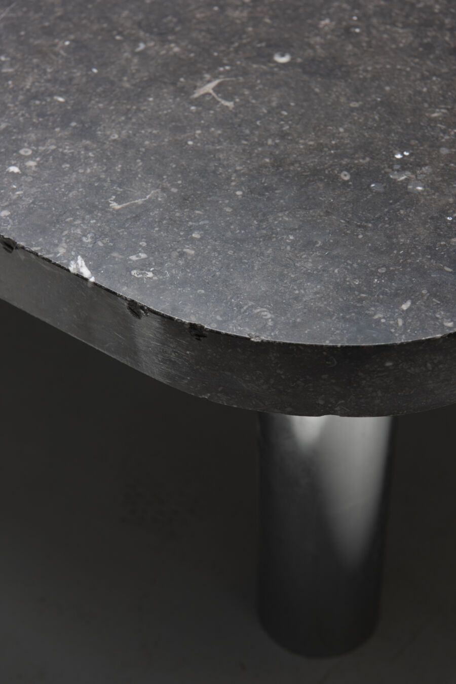 2975low-tableblack-marblechrome-legs-9