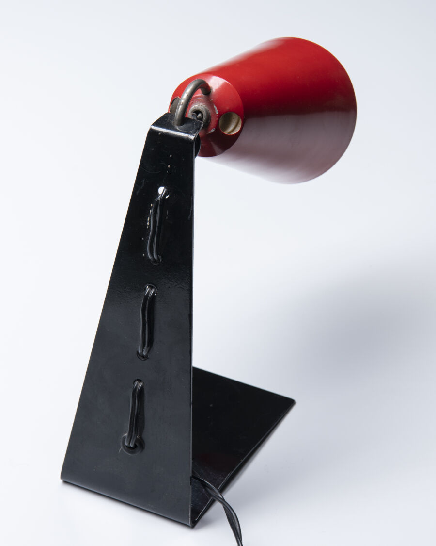 3122kalmar-table-lamp-hacken-black-red-5