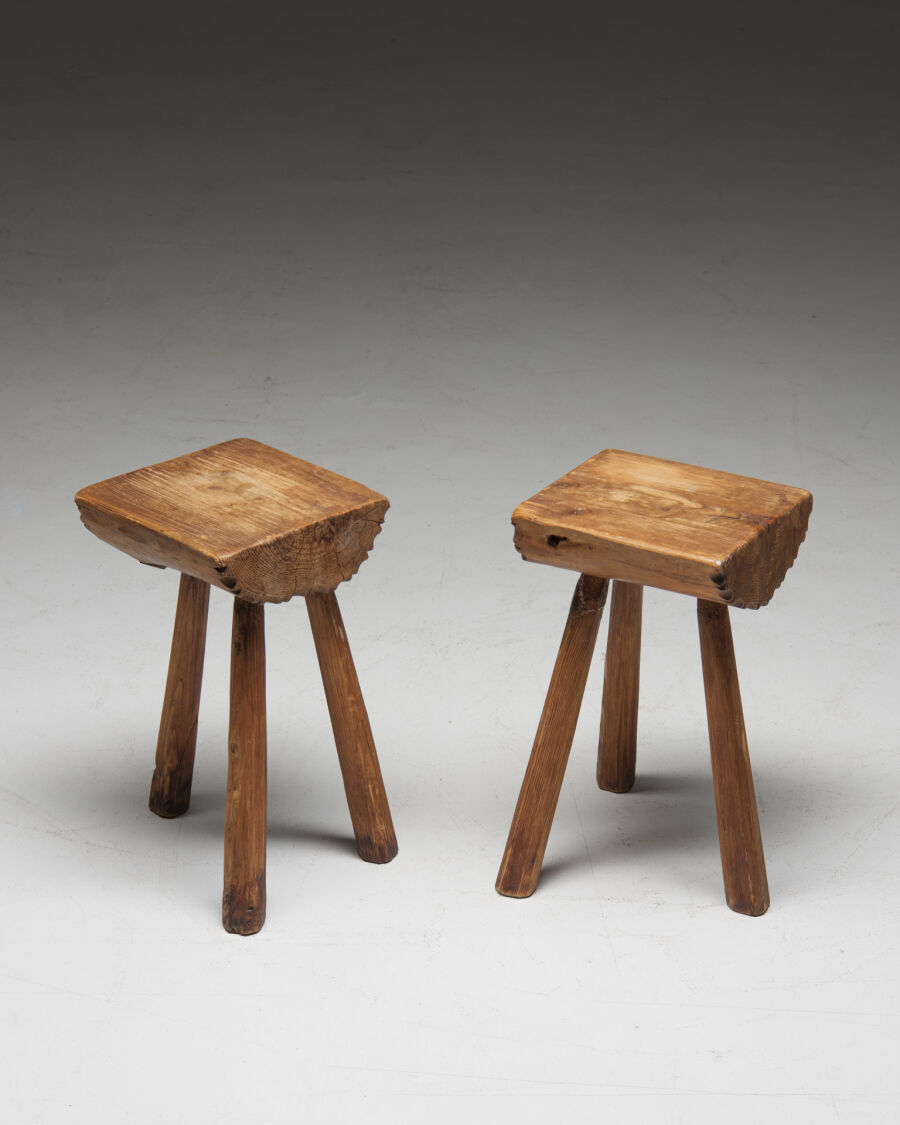 34192-brutalist-stools-side-tablessolid-wood-1
