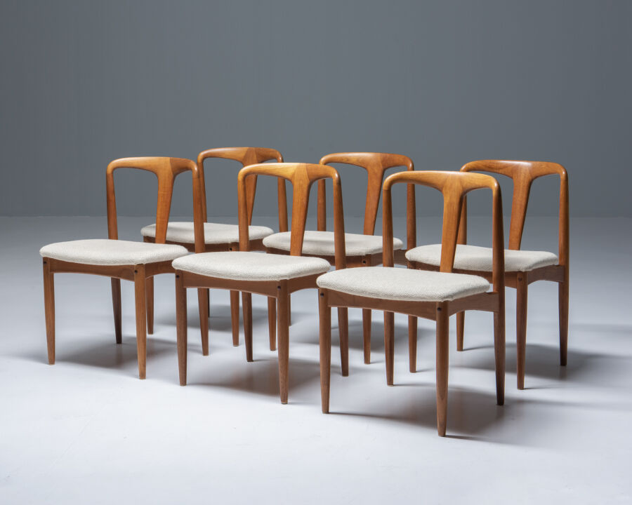 34266-dining-chairs-in-teakjohannes-andersen-11