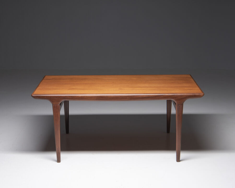 3457johannes-andersen-extendable-dining-table-1_1