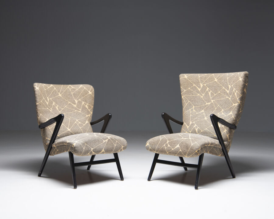 3484pair-of-60s-easy-chairs-2