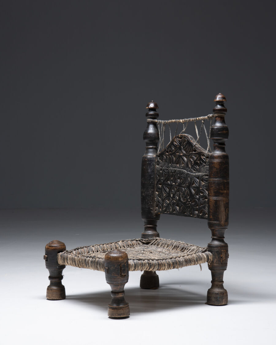 3510-nuristan-decorative-chair-13