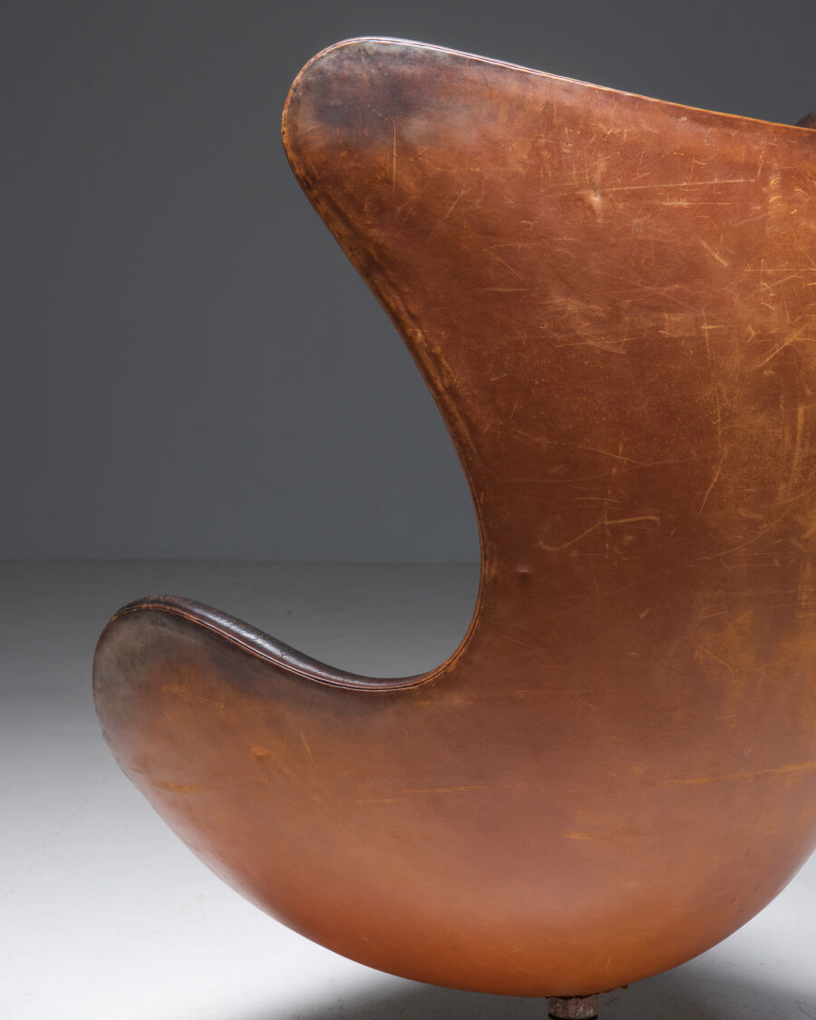 3536fritz-hansen-egg-chair-brown-leather-11