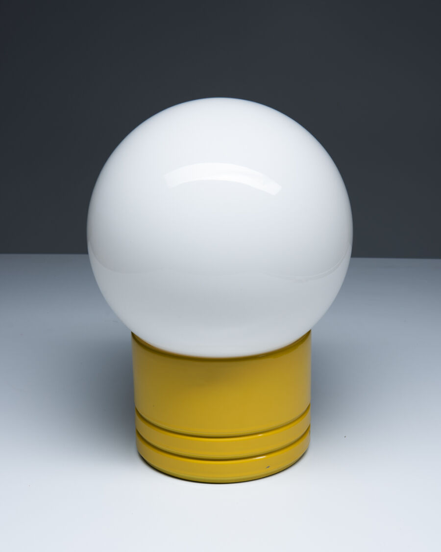3576desk-lamp-glass-sphere-yellow-base-5