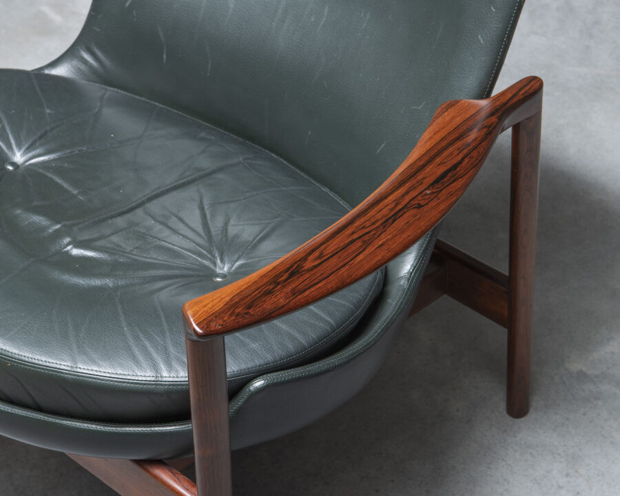 3639ib-kofod-larsen-seating-groupgreen-leather-and-solid-rosewood-36_1