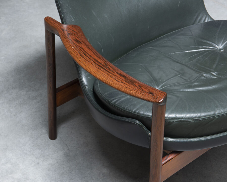 3639ib-kofod-larsen-seating-groupgreen-leather-and-solid-rosewood-37_1