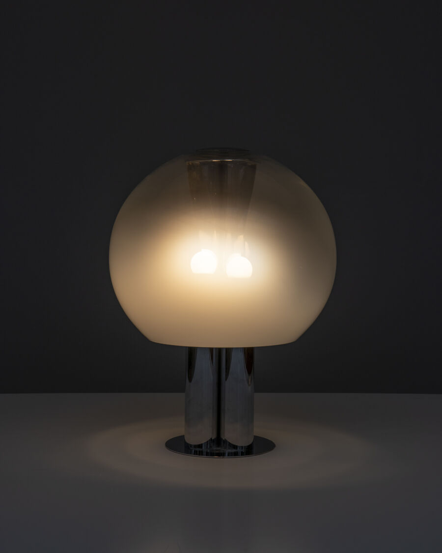 3656italian-space-age-table-lamp-3-bulbs-chrome-foot-1