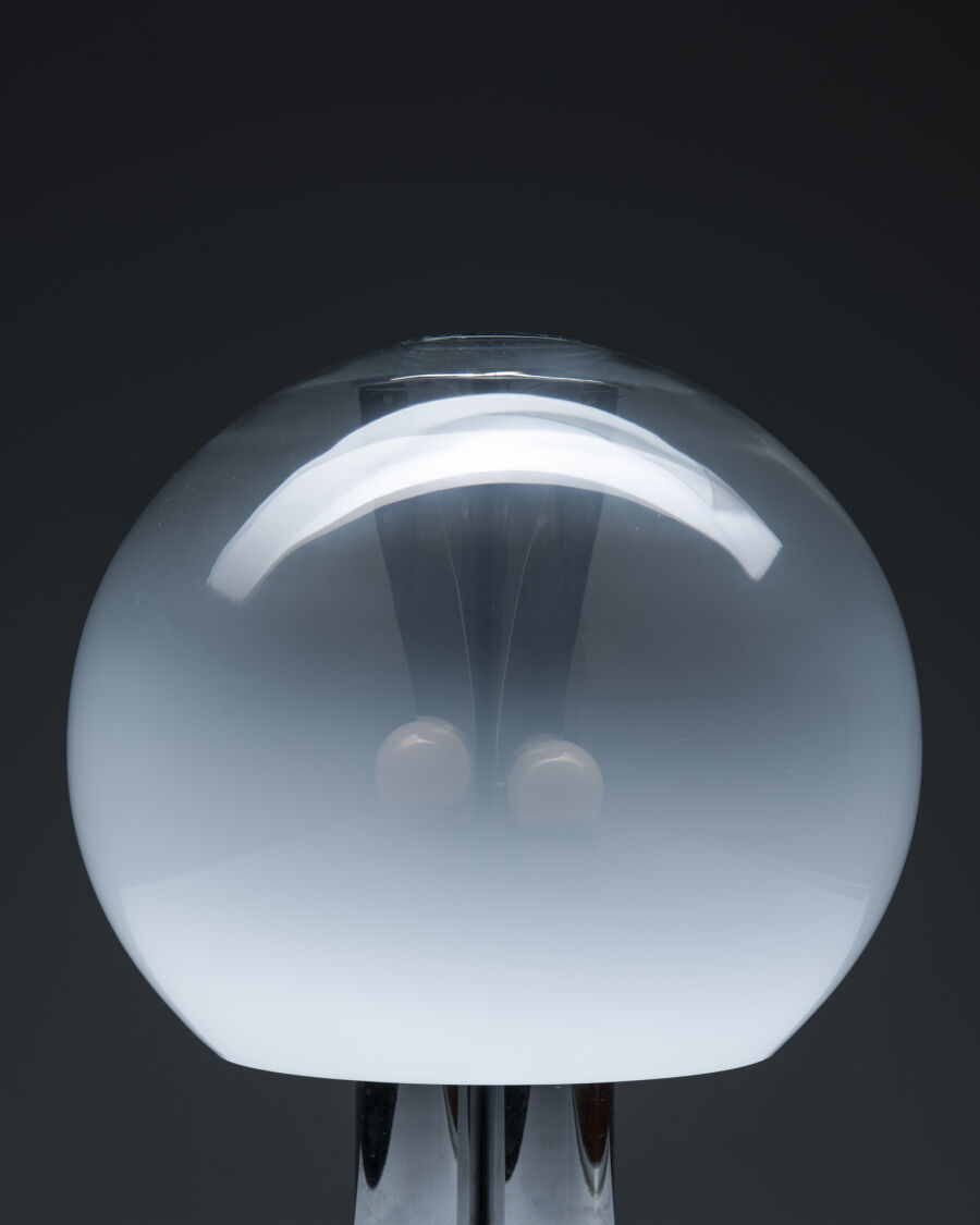 3656italian-space-age-table-lamp-3-bulbs-chrome-foot-4