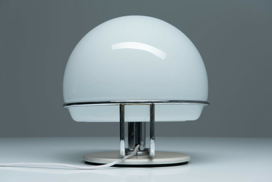 3666-white-space-age-table-lamp-13