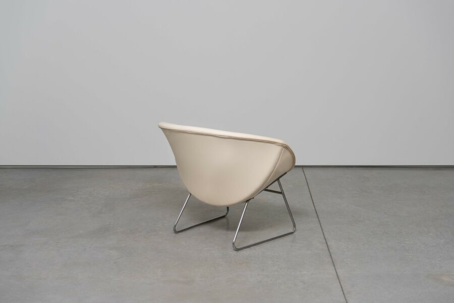 3710-cocco-chair-white-vinyl-4