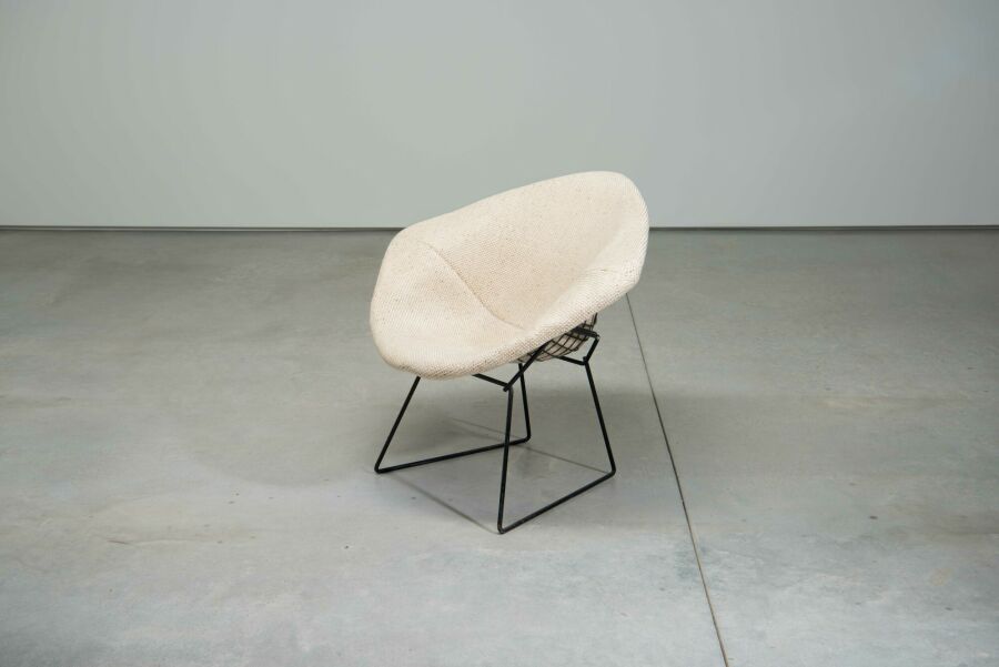3721-harry-bertoia-diamond-chair-white-web-42