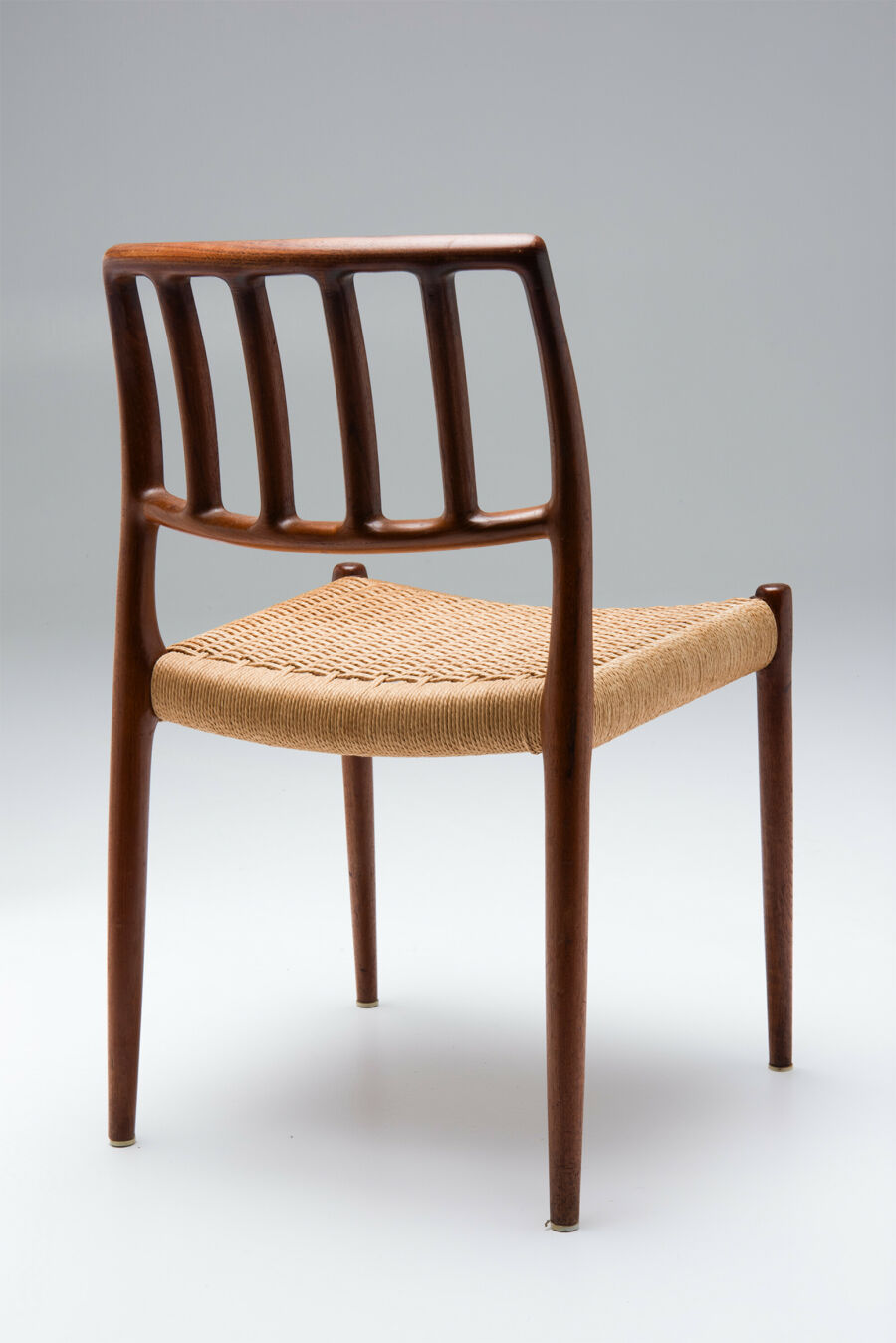 a-set-of-4-dining-chairs-in-papercord-niels-o-moller-jl-mollers-mobelfabrik13