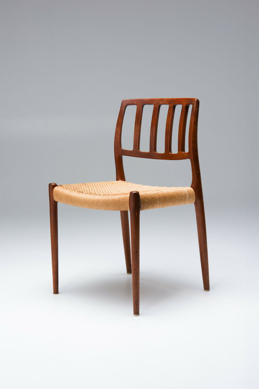 a-set-of-4-dining-chairs-in-papercord-niels-o-moller-jl-mollers-mobelfabrik2