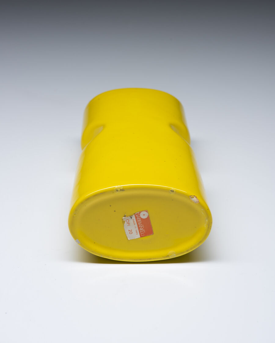 cs044gabianelli-vase-in-yellow-ceramics-6