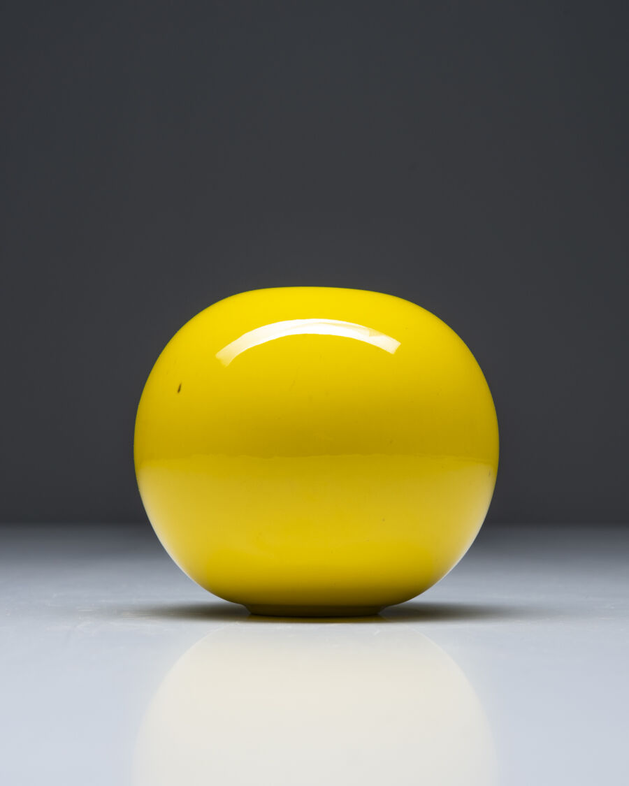 cs045gabianelli-ball-vase-in-yellow-ceramics-1_1