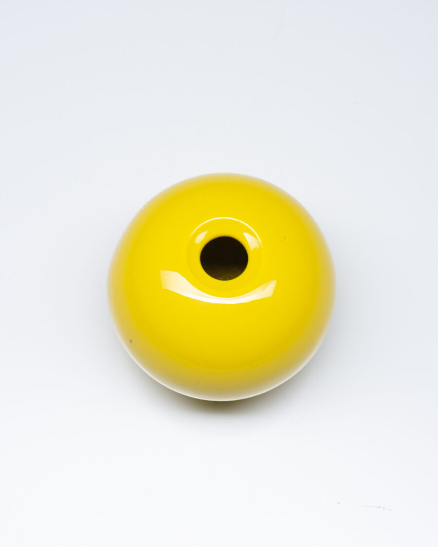 cs045gabianelli-ball-vase-in-yellow-ceramics-2_1