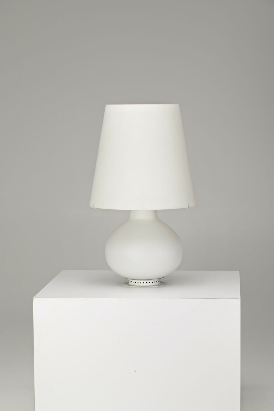 fontana-1853-table-lamp-large-version-max-ingrand-11-02