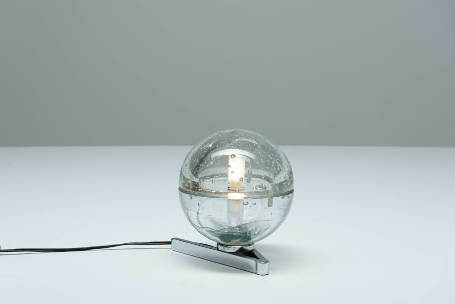 glass-globe-lamp-2