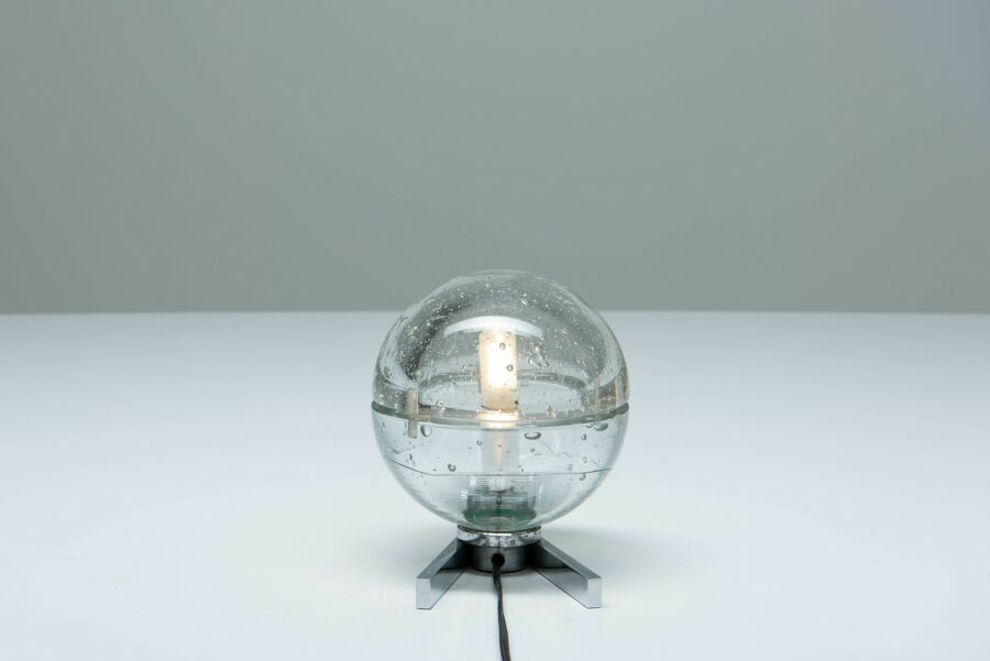 glass-globe-lamp-3