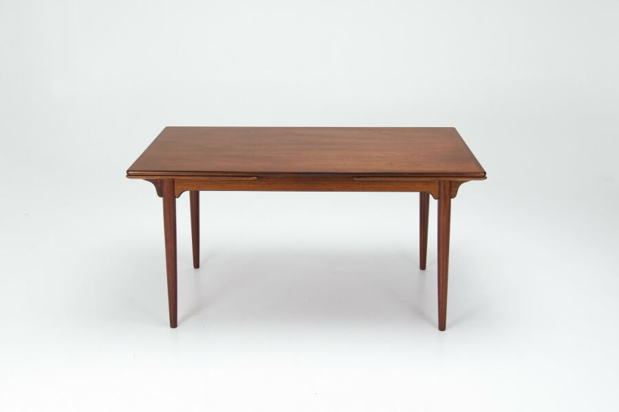 gunni-omann-model-54-dining-table03