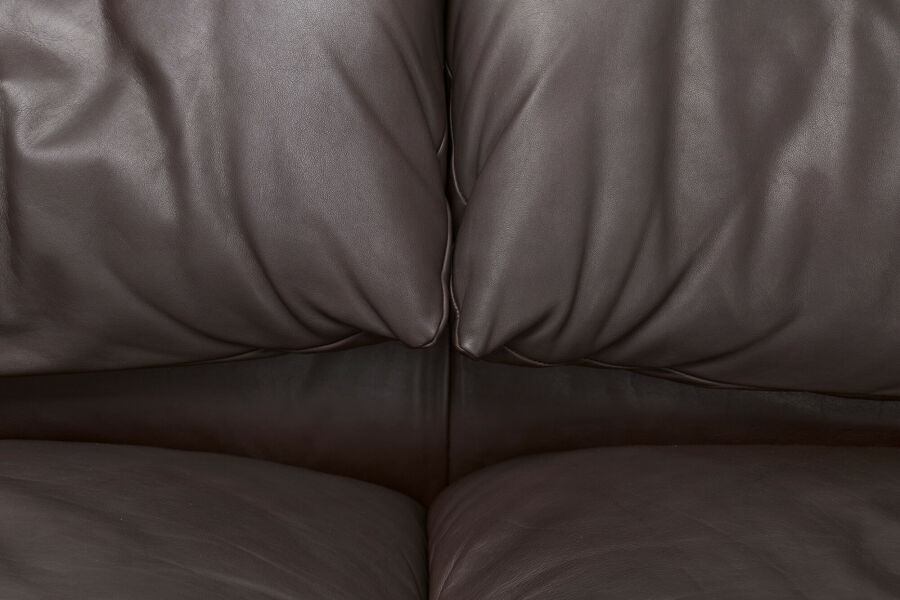 maralunga-sofa-by-vico-magistretti-for-cassina-09