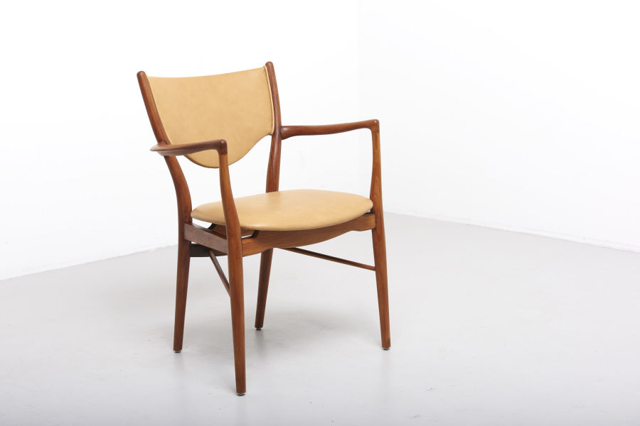 modestfurniture-vintage-1438-finn-juhl-armchair-bo-7202