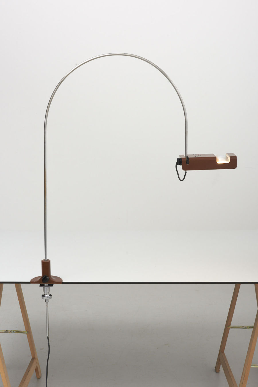 modestfurniture-vintage-1576-spider-table-lamp-colombo01