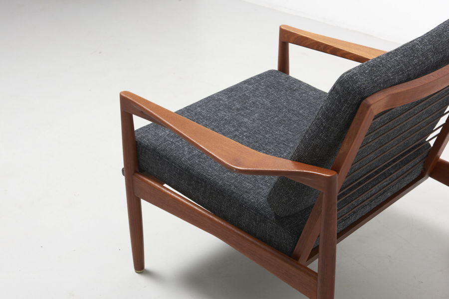 modestfurniture-vintage-1752-teak-easy-chair-dark-grey06