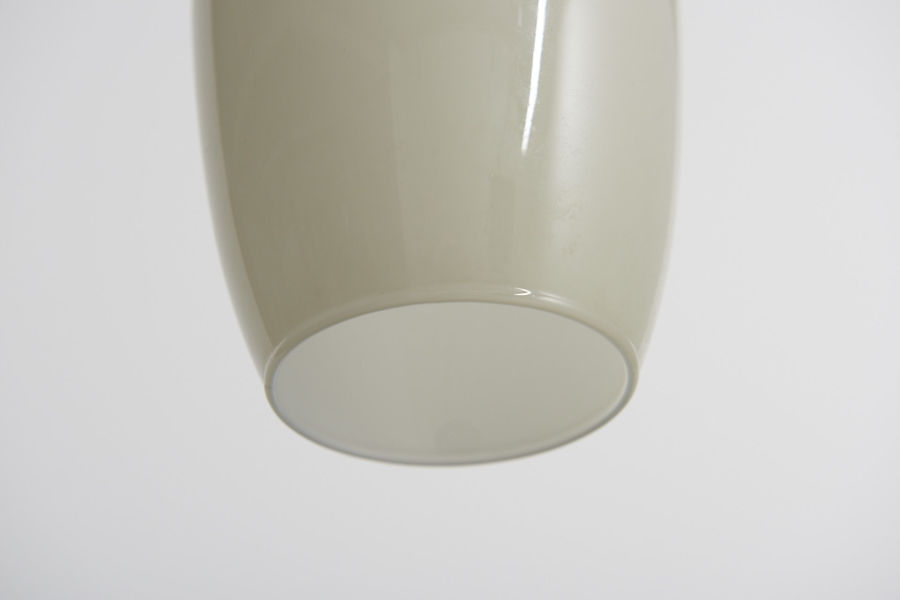 modestfurniture-vintage-1805-italian-light-grey-glass-pendant-brass-suspension04