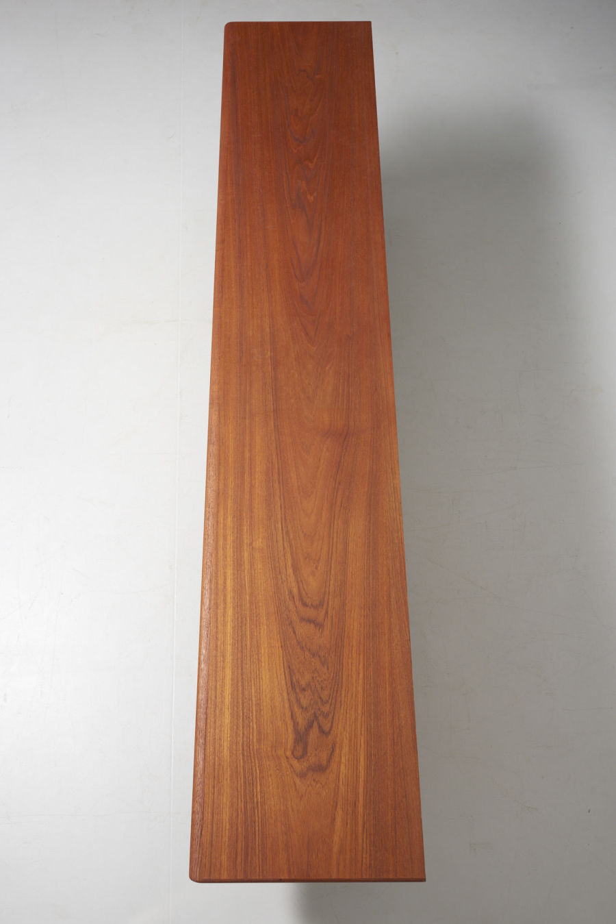 modestfurniture-vintage-1815-danish-sideboard-teak-bottle-holder10