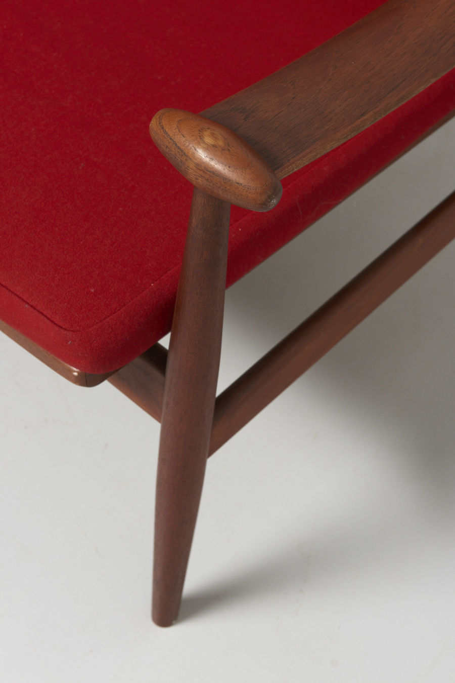 modest furniture vintage 1827 finn juhl spade chair france daverkosen red 07