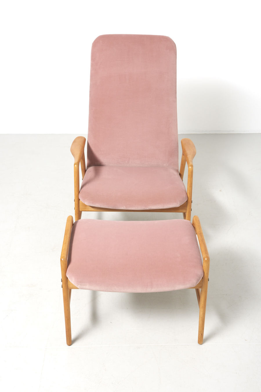 modestfurniture-vintage-1837-alf-svensson-contour-reclining-chair-ottoman02