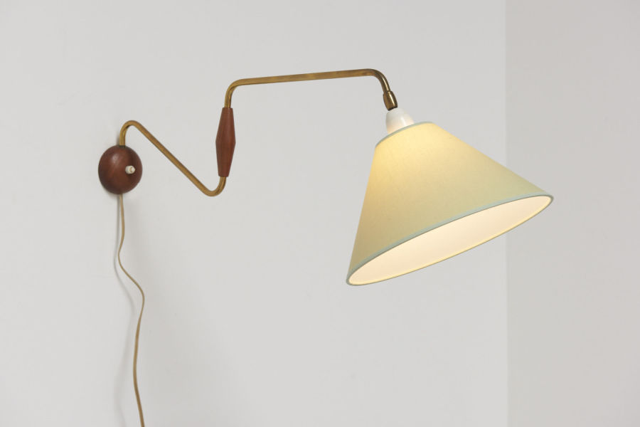 modestfurniture-vintage-1848-adjustable-lamp-brass-teak02