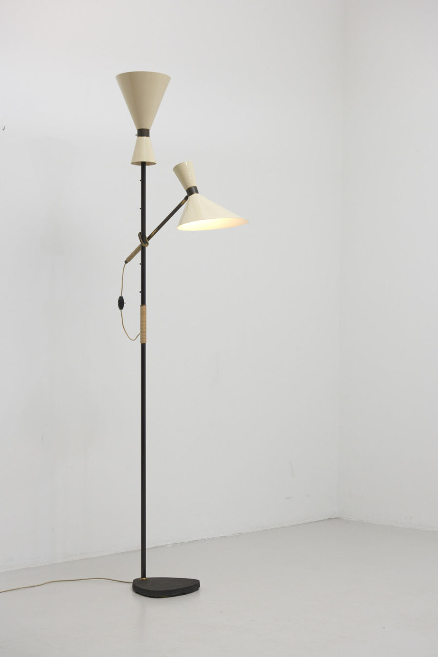modestfurniture-vintage-1892-floor-lamp-pelikan-kalmar01