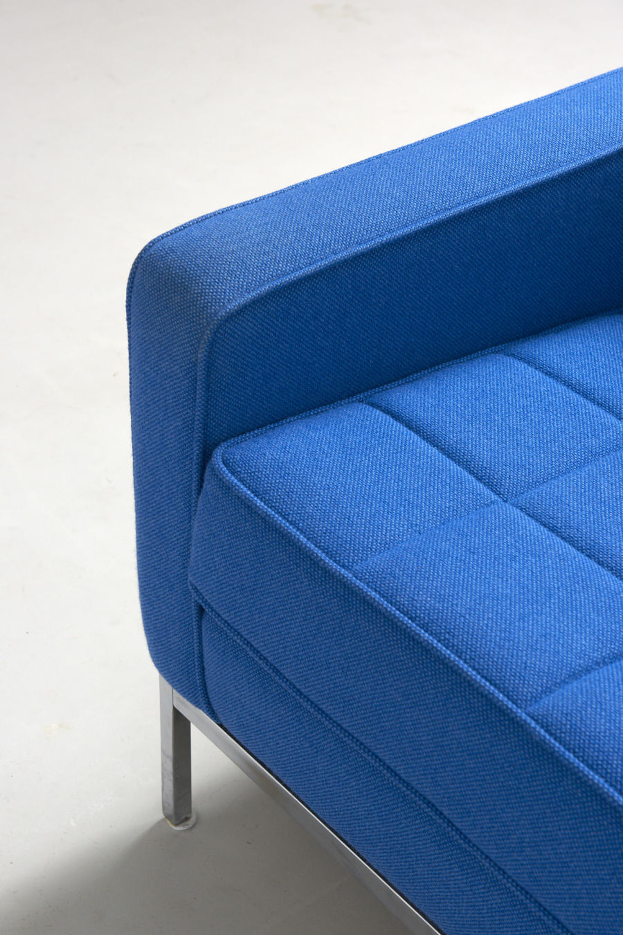 modestfurniture-vintage-1920-florence-knoll-easy-chair06