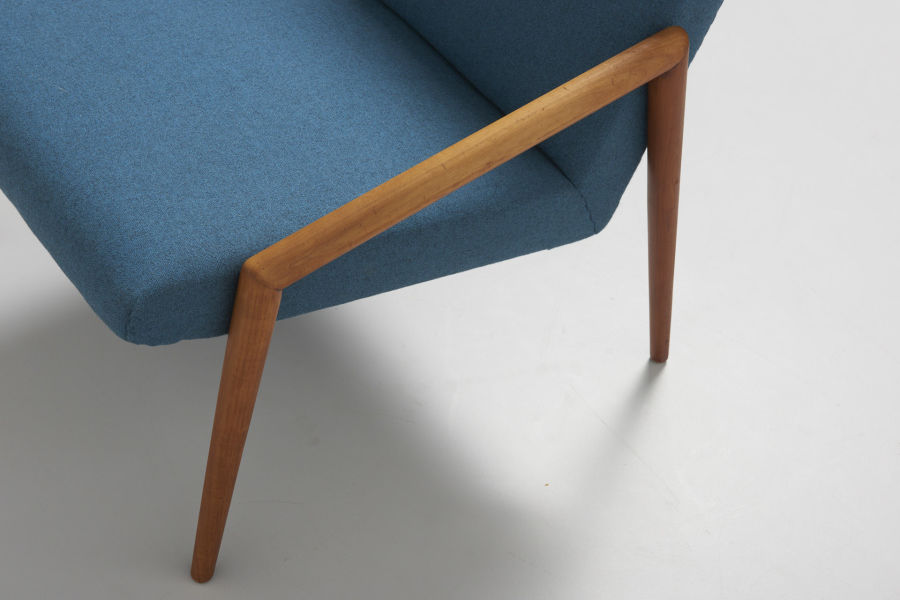modestfurniture-vintage-1961-easy-chair-teak-round-armrest06