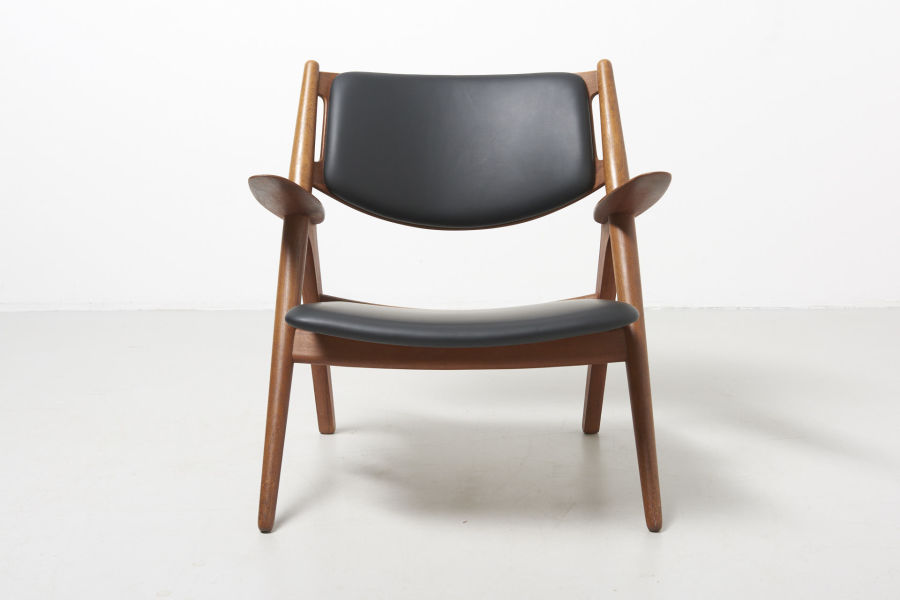 modestfurniture-vintage-1970-sawbuck-easy-chair-hans-wegner-ch-2803