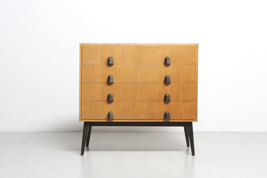 modestfurniture-vintage-2035-chest-of-drawers01